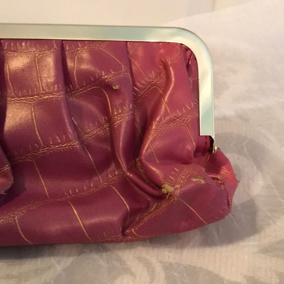 Pink & Gold Express Clutch - Picture 4 of 4